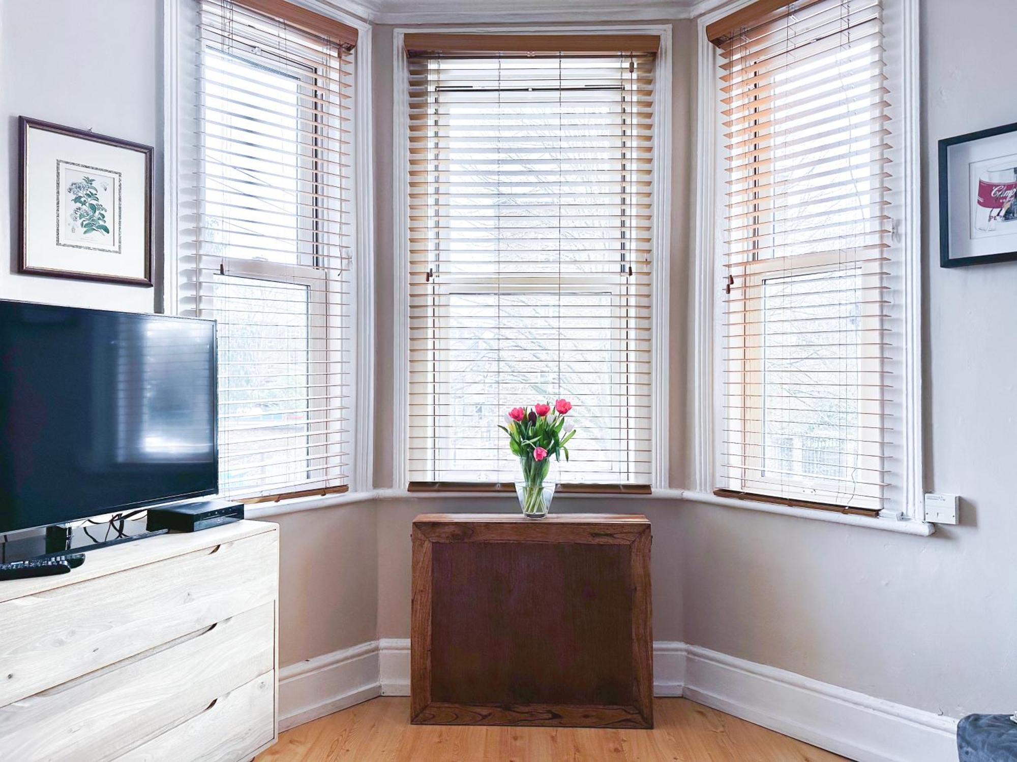 Appartamento Artistic Pied-A-Terre, Steps From The Tube, Moments From London'S Heart Esterno foto