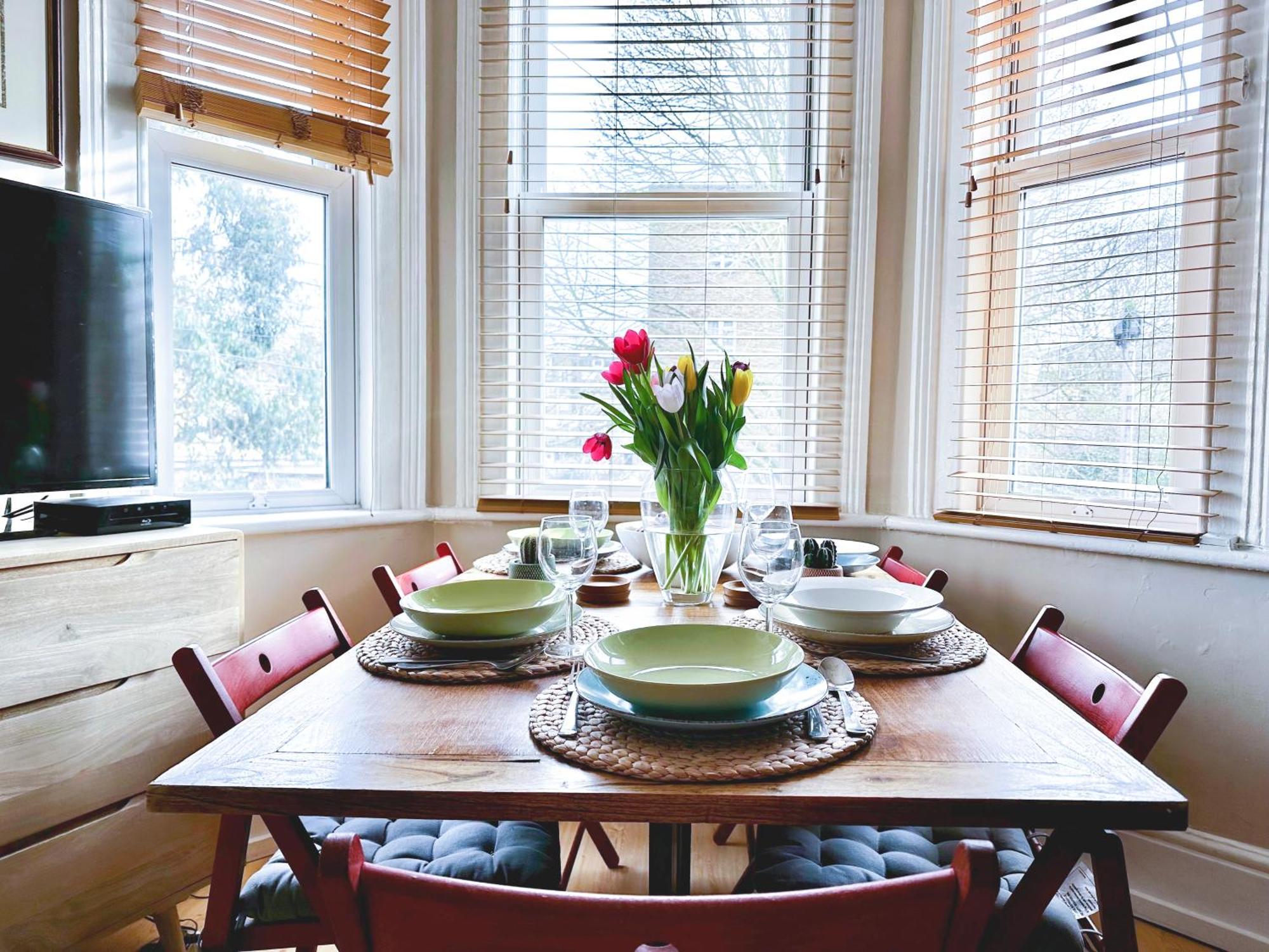 Appartamento Artistic Pied-A-Terre, Steps From The Tube, Moments From London'S Heart Esterno foto